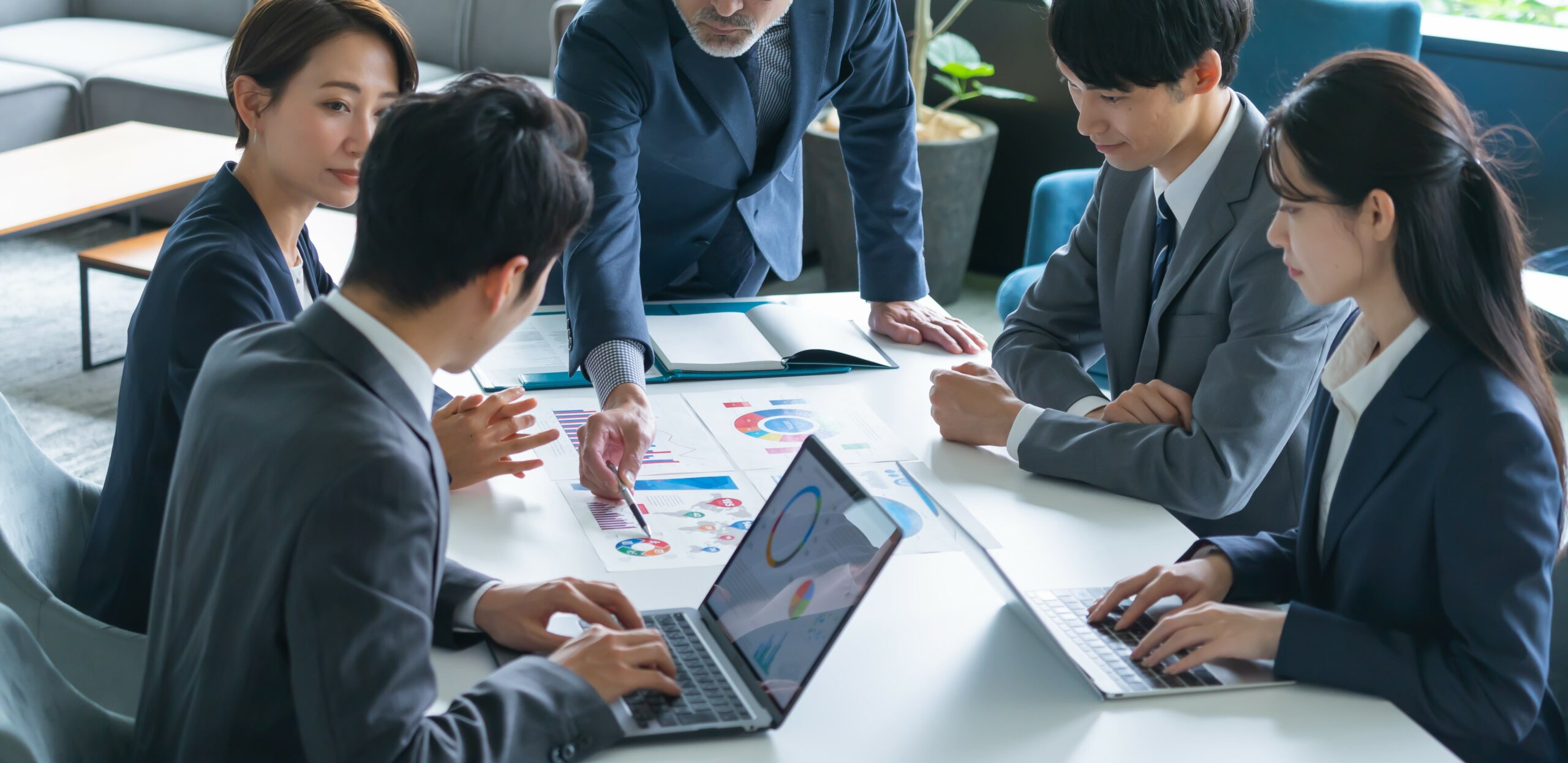 クライアントとのサービス向上のための打ち合わせ